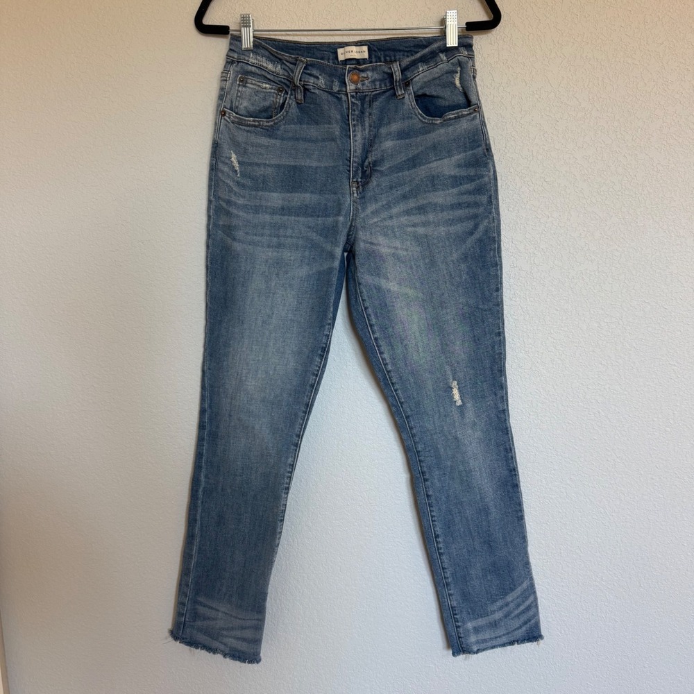 Oliver Logan Crosby Relaxed Taper Jeans Medium Wash Distressed Raw Hem Size 28